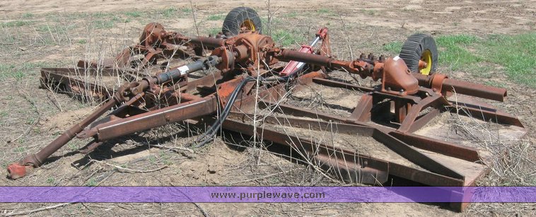 image for item 6528 Bushhog 160 shredder mower