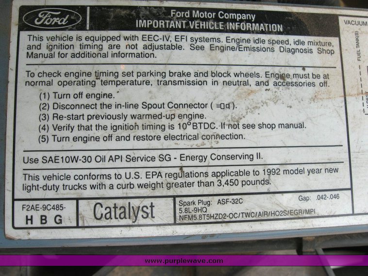 image for item 6631 1992 Ford Econoline E150