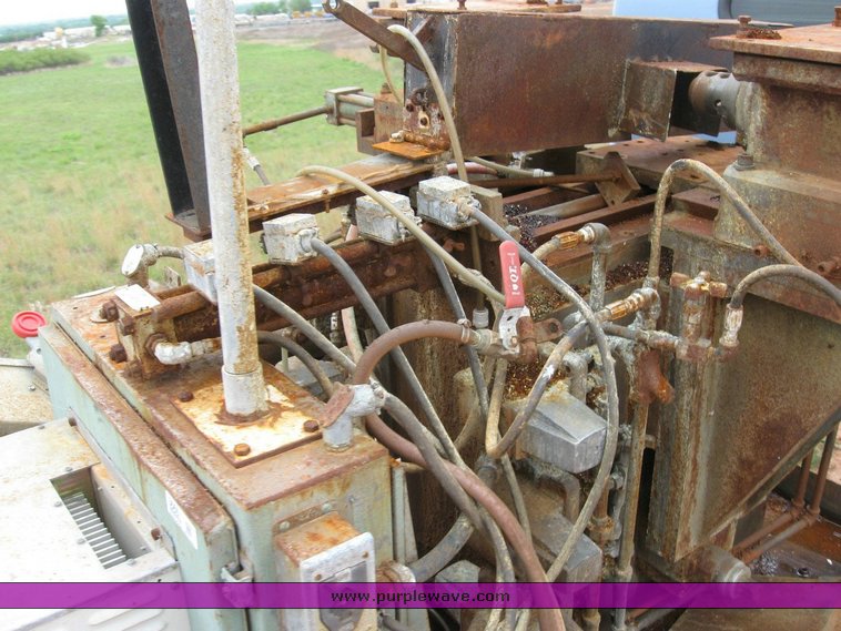 image for item 6660 Setco slot cutting machine