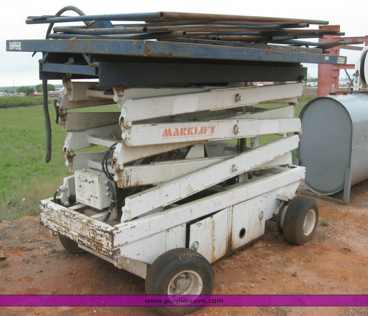 image for item 6675 Mark Lift scissor lift