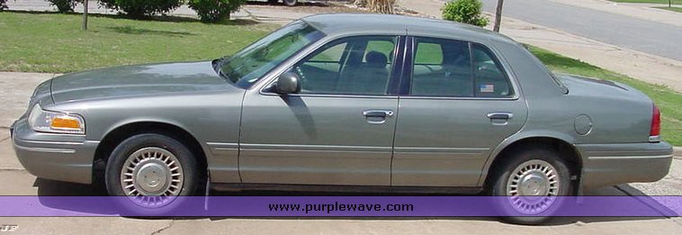 image for item 1000 2000 Ford Crown Victorial Police Interceptor Model 71