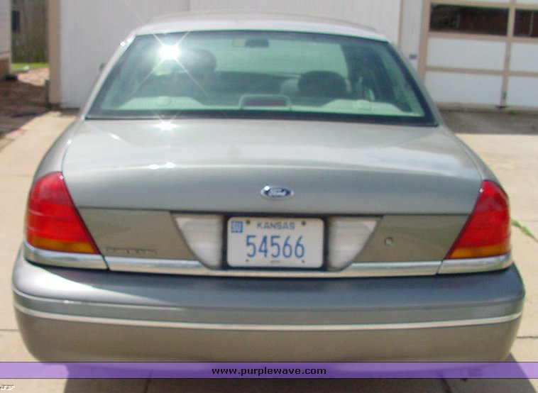 image for item 1000 2000 Ford Crown Victorial Police Interceptor Model 71