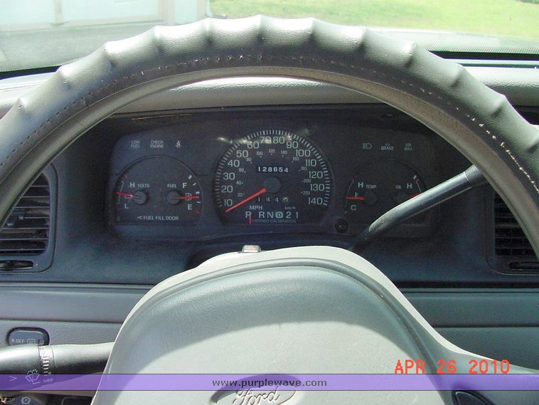 image for item 1000 2000 Ford Crown Victorial Police Interceptor Model 71