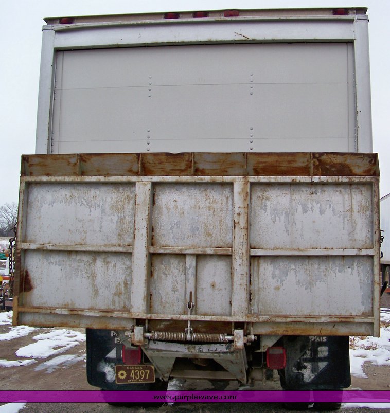 image for item 1010 1987 Chevrolet C60 box truck