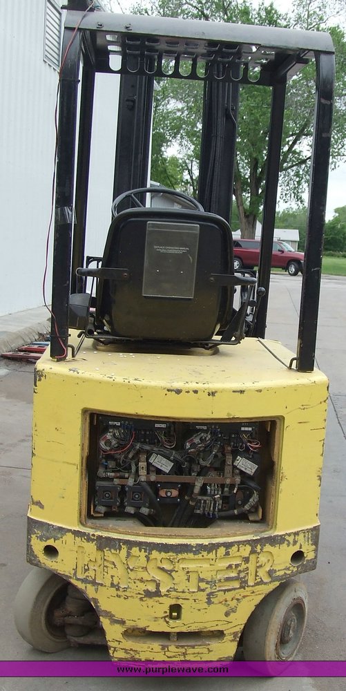 image for item 2129 1984 Hyster E30XL electric forklift
