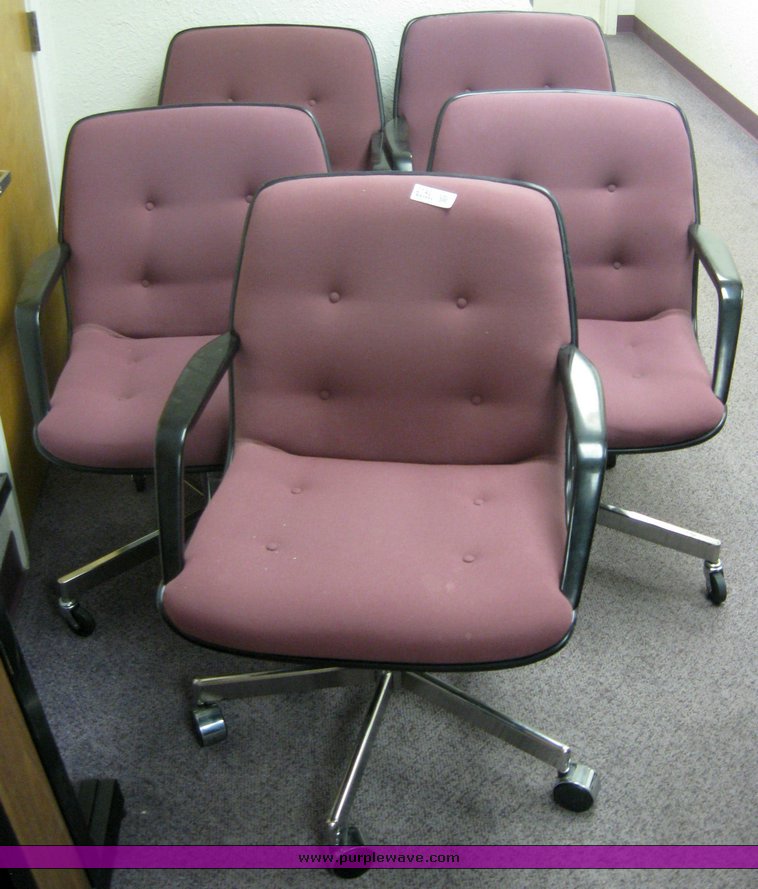 image for item 2140 (5) office chairs
