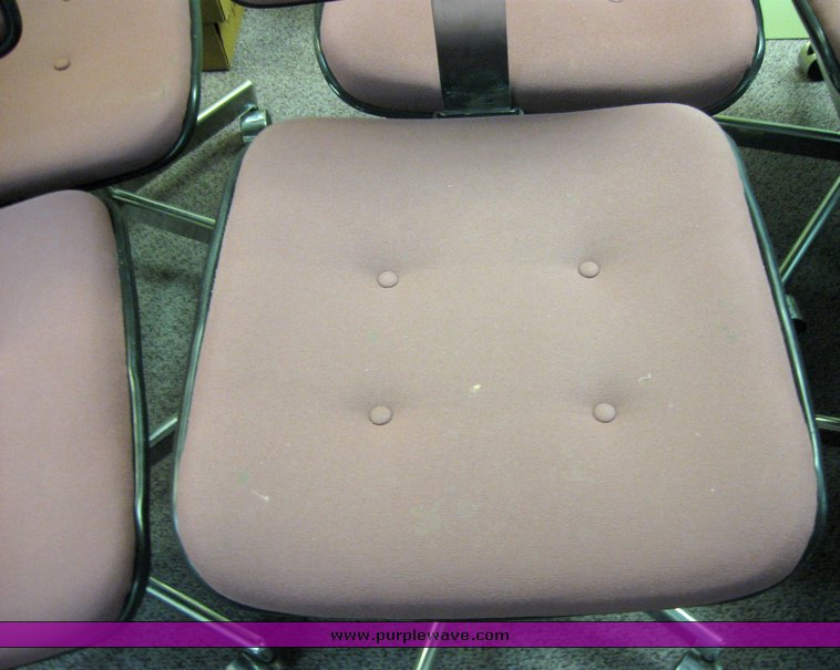 image for item 2141 (8) office chairs on casters