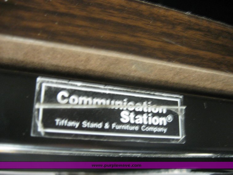 image for item 2142 Assorted office modular furniture