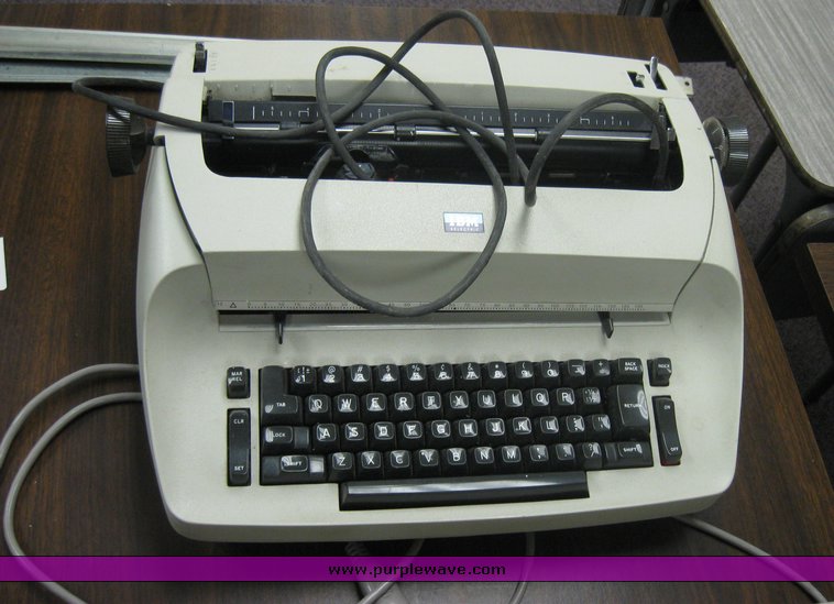 image for item 2144 Assorted office supplies