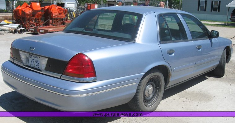 image for item 2251 1998 Ford Crown Victoria Police Interceptor