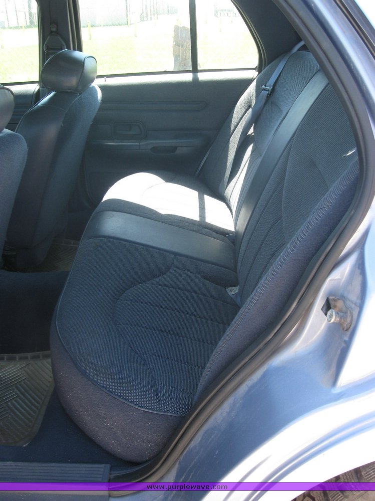 image for item 2251 1998 Ford Crown Victoria Police Interceptor