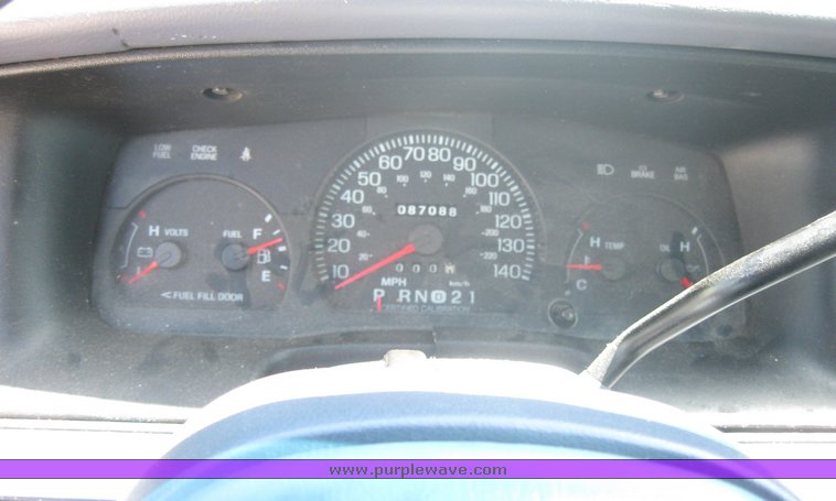 image for item 2251 1998 Ford Crown Victoria Police Interceptor