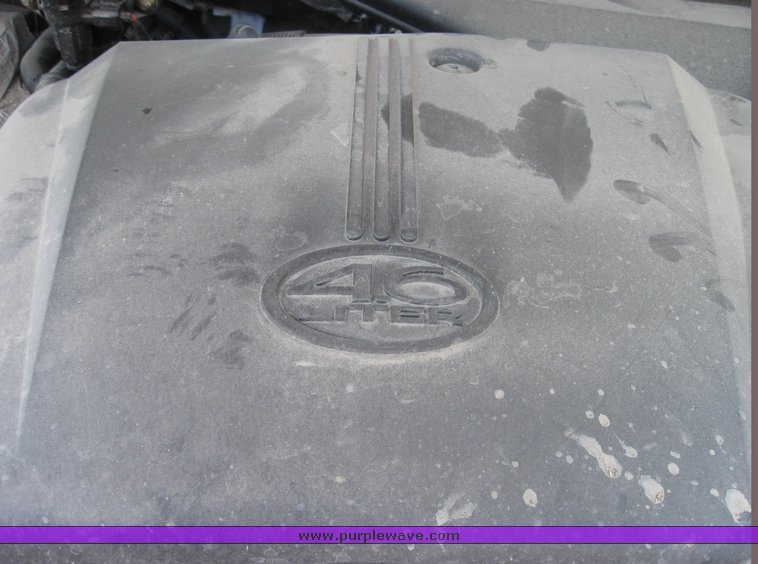 image for item 2251 1998 Ford Crown Victoria Police Interceptor