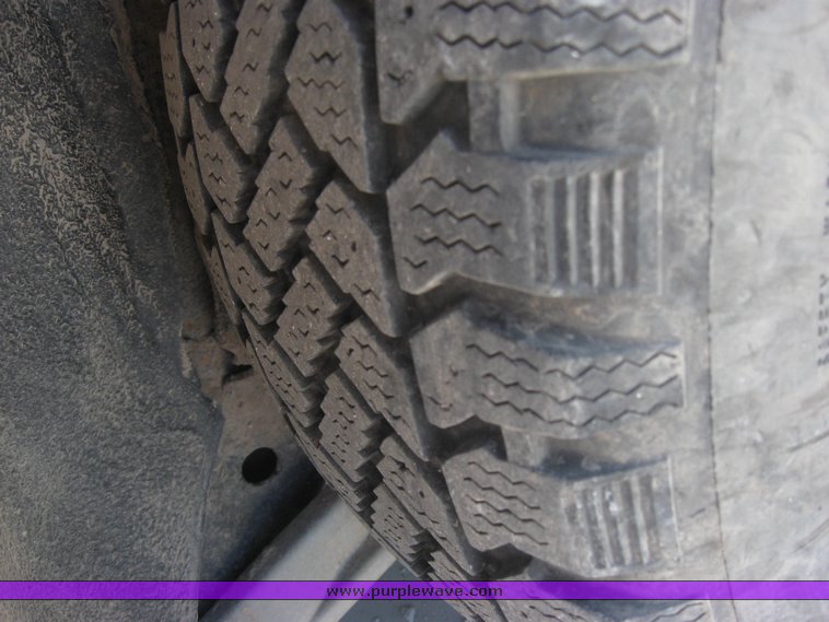 image for item 2251 1998 Ford Crown Victoria Police Interceptor