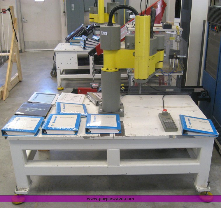 image for item 2261 Sankyo SR5407 SCARA (4) axis pick and place robot