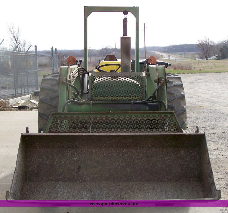 image for item 2450 1978 John Deere 2240 tractor with loader