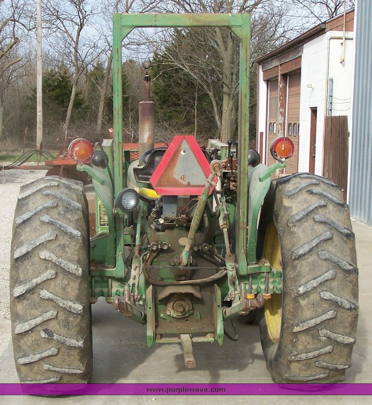 image for item 2450 1978 John Deere 2240 tractor with loader