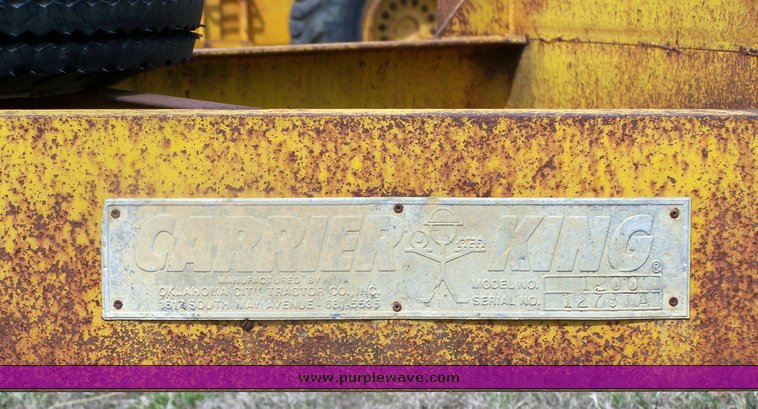 image for item 2457 1974 Carrier King 15' trailer