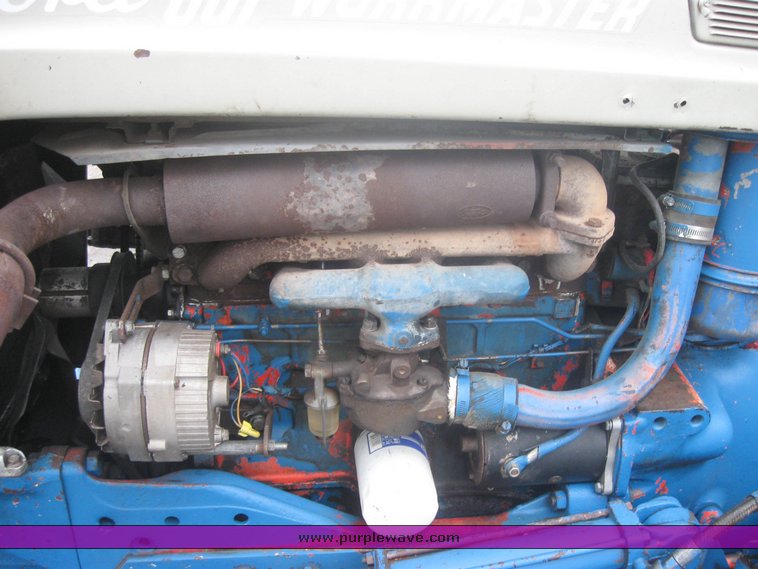 image for item 2458 1962 Ford 901 work master tractor