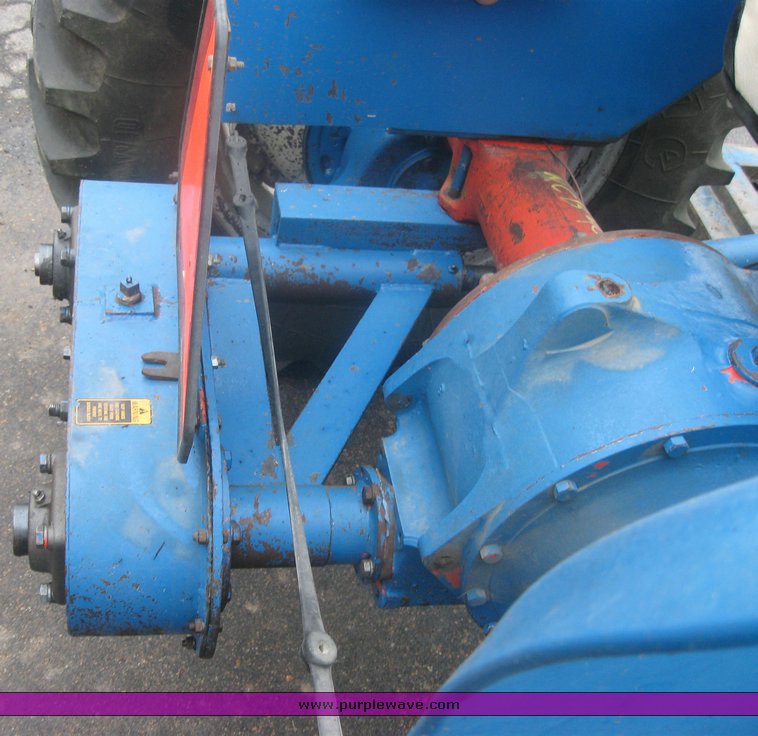 image for item 2458 1962 Ford 901 work master tractor