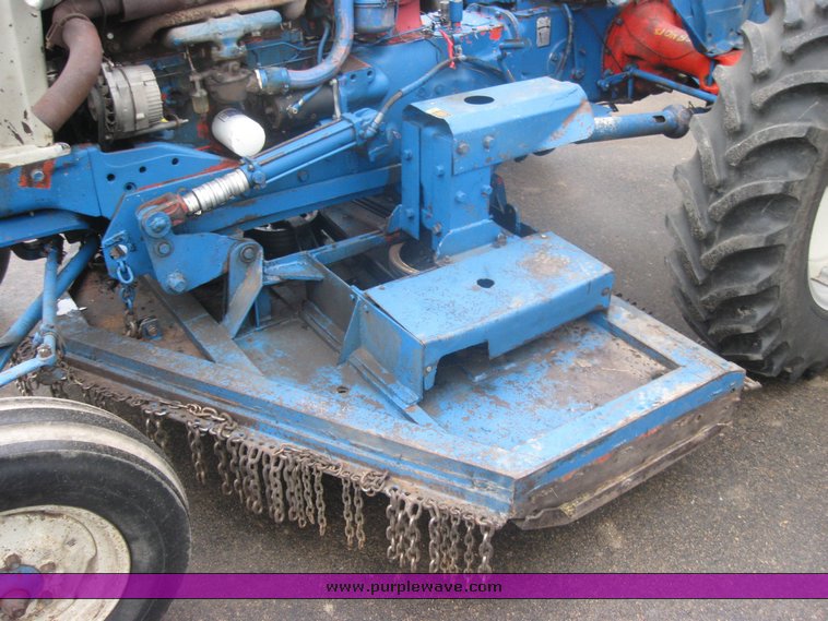 image for item 2458 1962 Ford 901 work master tractor