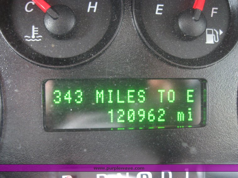 image for item 2496 2006 Ford Taurus SE