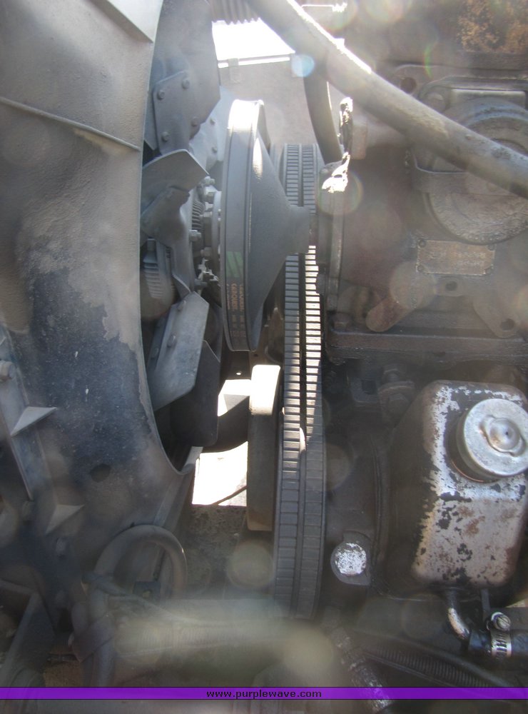 image for item 3069 1983 International Series S1954 vactor truck