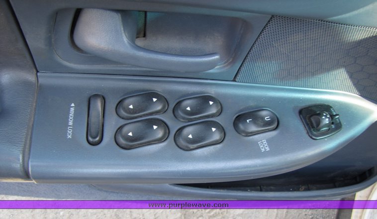 image for item 3070 1999 Ford Crown Victoria Police Interceptor