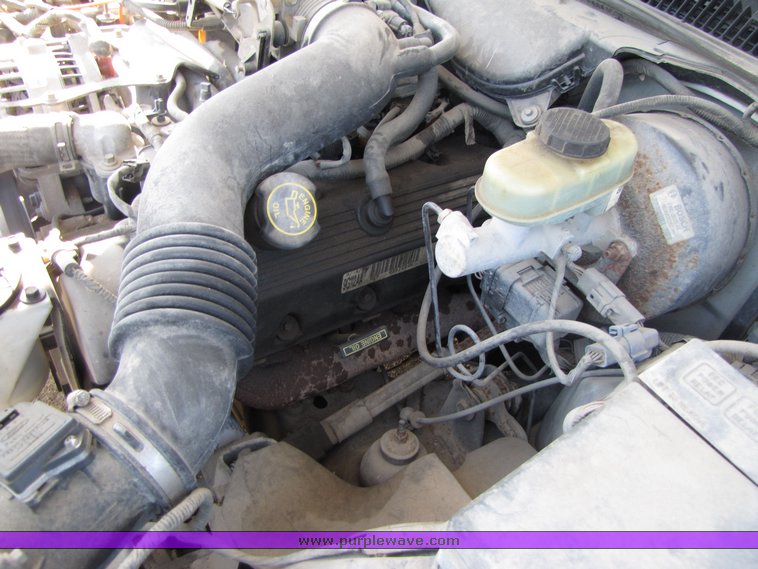 image for item 3070 1999 Ford Crown Victoria Police Interceptor