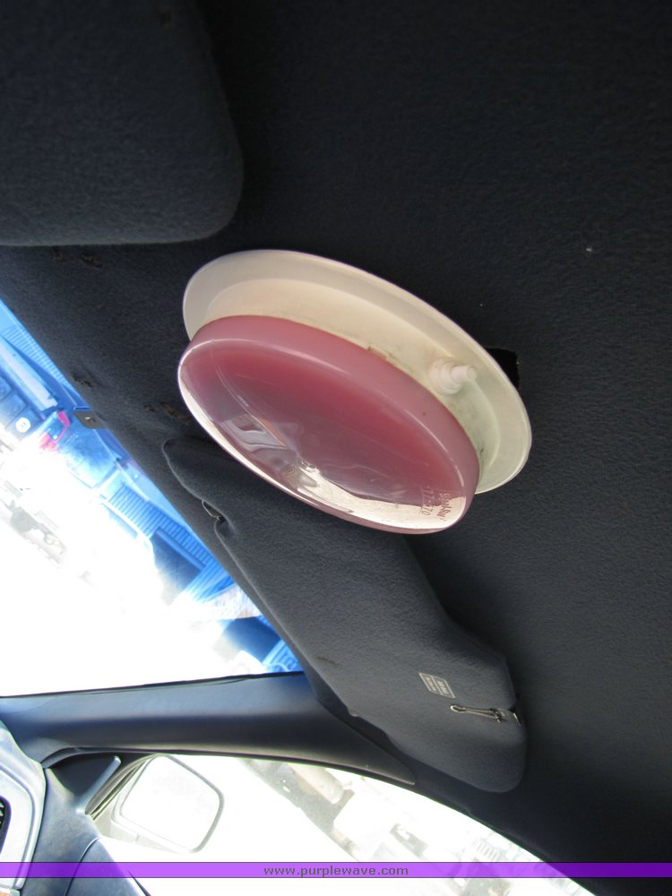 image for item 3071 1995 Ford Crown Victoria Police Interceptor