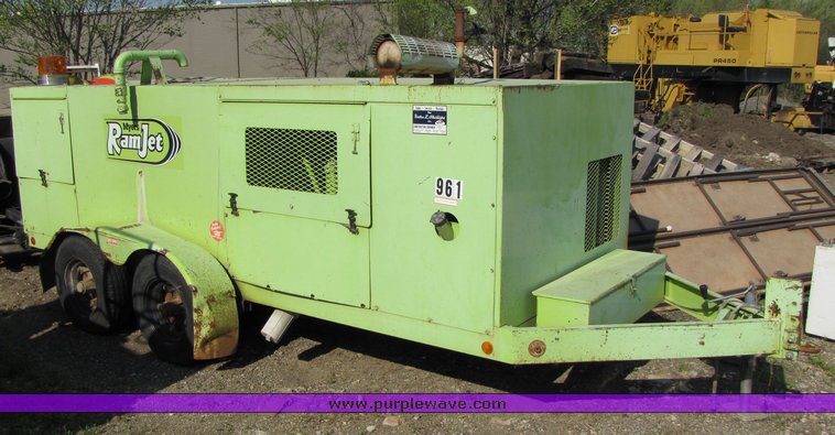 image for item 3072 1986 Myers FamJet flusher trailer