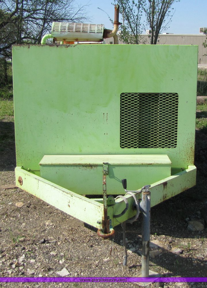 image for item 3072 1986 Myers FamJet flusher trailer