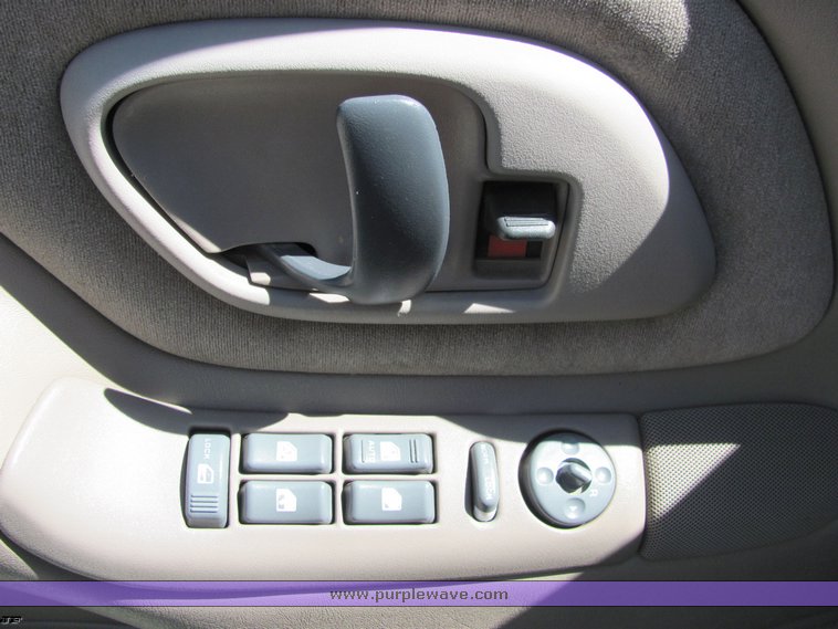 image for item 4305 1998 Chevrolet K1500 suburban