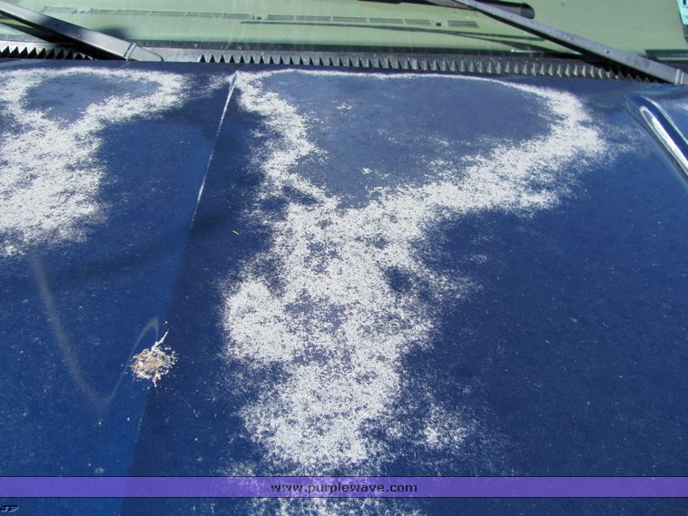 image for item 4305 1998 Chevrolet K1500 suburban