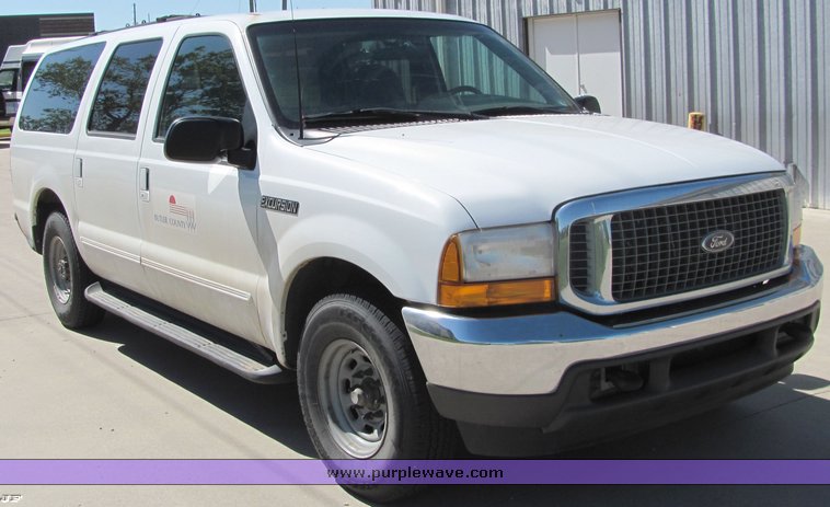 image for item 4306 2000 Ford Excursion XLT