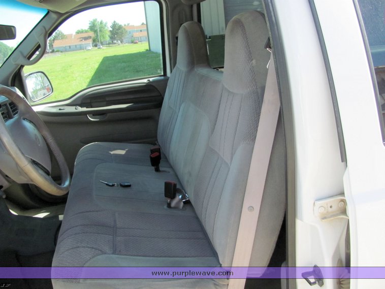 image for item 4306 2000 Ford Excursion XLT