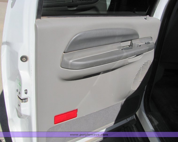 image for item 4306 2000 Ford Excursion XLT