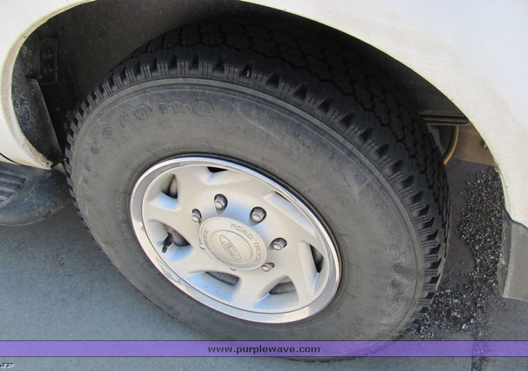 image for item 4306 2000 Ford Excursion XLT