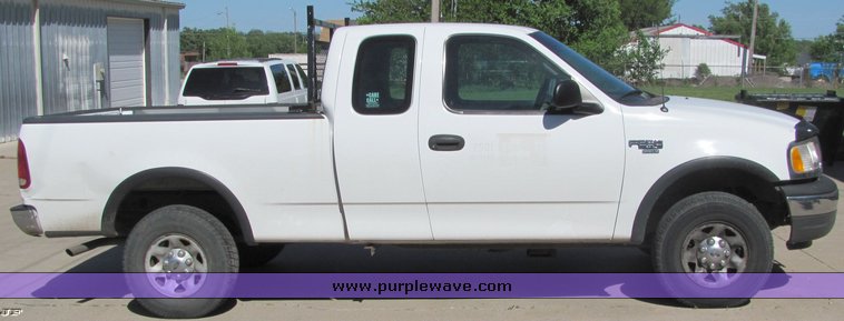 image for item 4307 1999 Ford F-250 four door extended cab pickup
