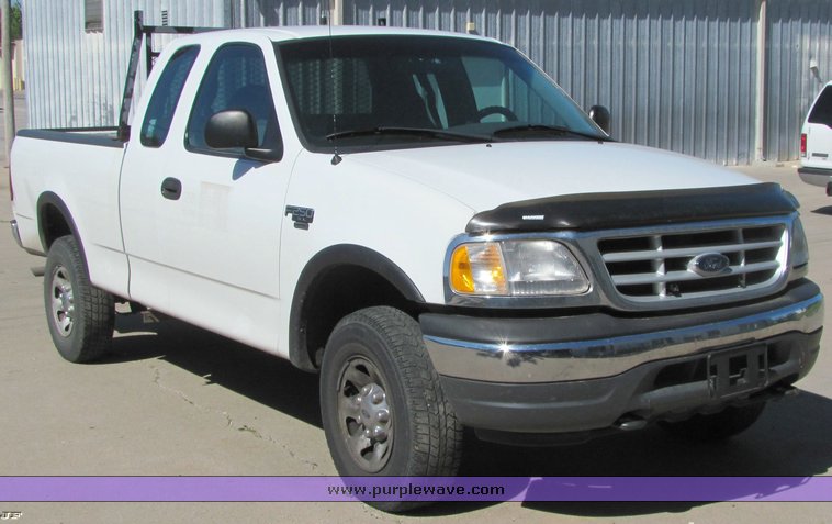 image for item 4307 1999 Ford F-250 four door extended cab pickup