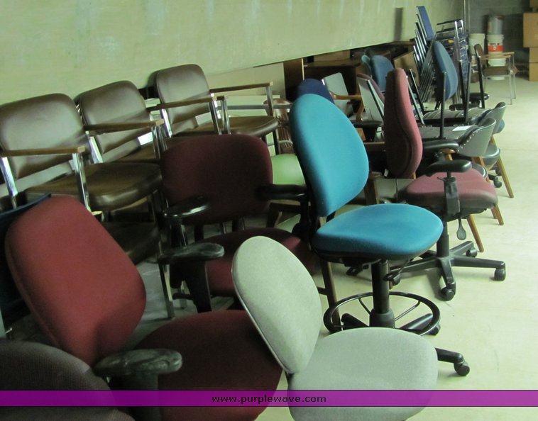 image for item 4423 (41) assorted chairs