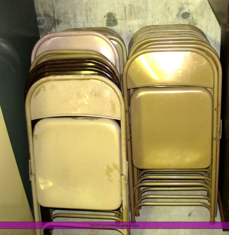 image for item 4443 Assorted furniture