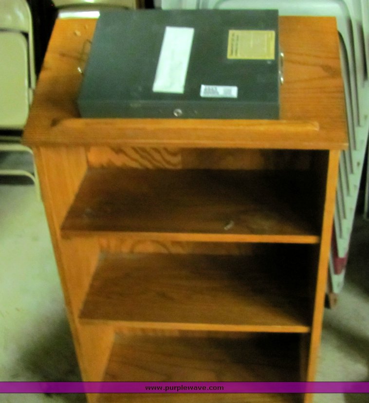 image for item 4443 Assorted furniture