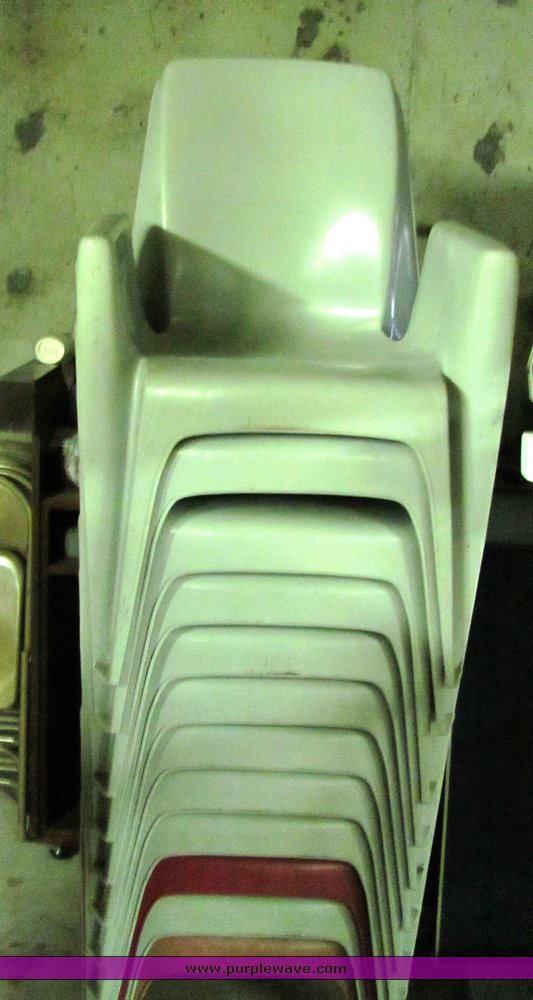 image for item 4443 Assorted furniture