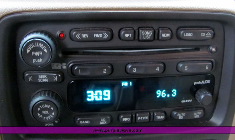 image for item 4452 2004 Chevrolet Trailblazer