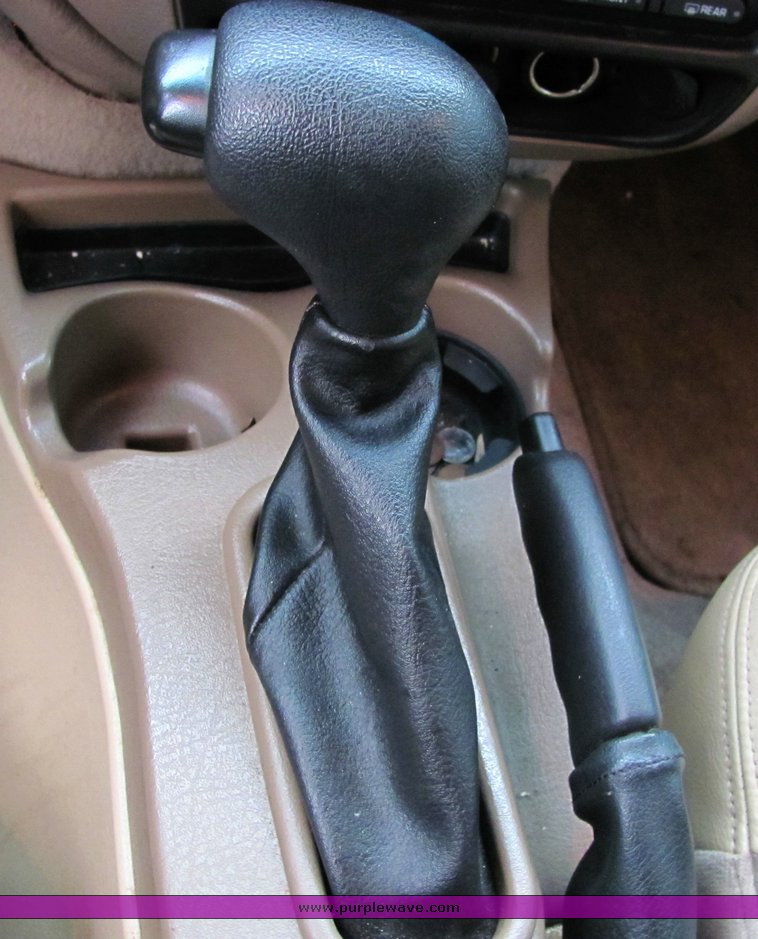 image for item 4452 2004 Chevrolet Trailblazer