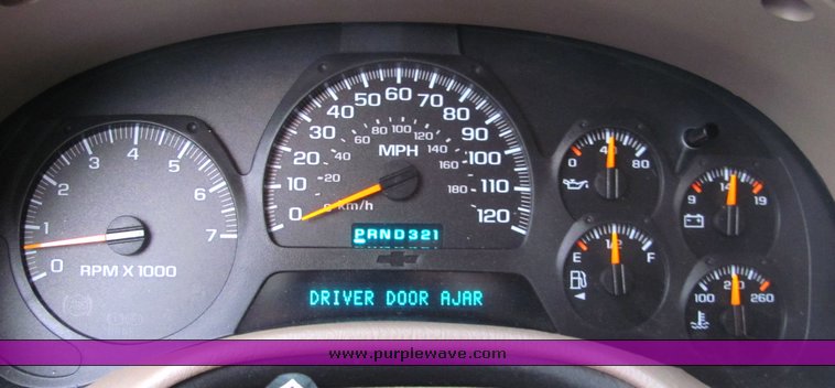 image for item 4452 2004 Chevrolet Trailblazer