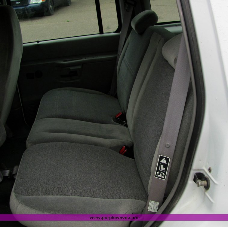 image for item 4454 2000 Ford Explorer XL