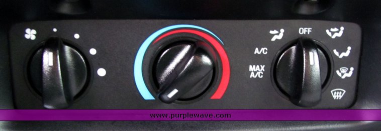 image for item 4454 2000 Ford Explorer XL