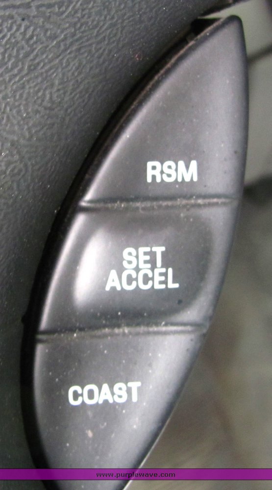 image for item 4454 2000 Ford Explorer XL